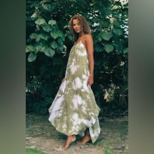 Sunny Breeze Sage Green Tie-Dye Maxi Dress